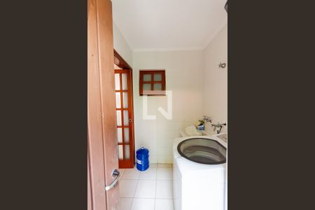 Casa à venda com 200m², 3 quartos e 3 vagasÁrea de Serviço