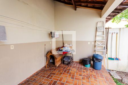 Casa à venda com 200m², 3 quartos e 3 vagasQuintal