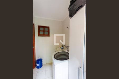 Casa à venda com 200m², 3 quartos e 3 vagasÁrea de Serviço