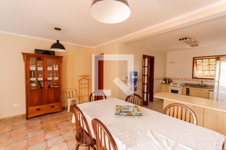 Casa à venda com 200m², 3 quartos e 3 vagasCozinha