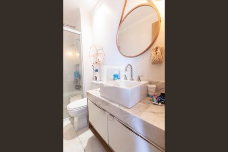 Apartamento à venda com 165m², 4 quartos e 4 vagas Apartamento à venda com 165m², 4 quartos e 4 vagasSuíte