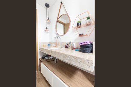 Apartamento à venda com 165m², 4 quartos e 4 vagas Apartamento à venda com 165m², 4 quartos e 4 vagasLavabo