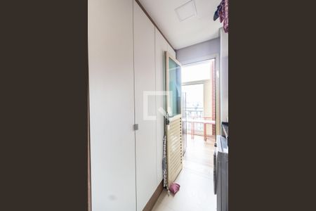 Apartamento à venda com 165m², 4 quartos e 4 vagas Apartamento à venda com 165m², 4 quartos e 4 vagasÁrea de serviço