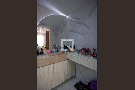 Apartamento à venda com 189m², 3 quartos e 2 vagasBanheiro da Suíte 3