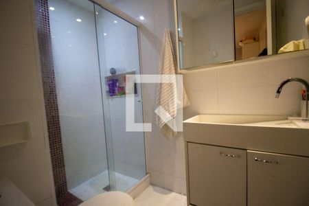 Apartamento à venda com 189m², 3 quartos e 2 vagasBanheiro da Suíte 2