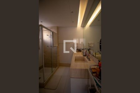 Banheiro da Suíte 1 de apartamento à venda com 3 quartos, 189m² em Barra da Tijuca, Rio de Janeiro