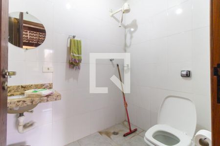 Casa à venda com 250m², 2 quartos e 2 vagasBanheiro