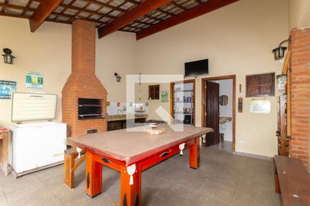 Casa à venda com 250m², 2 quartos e 2 vagasChurrasqueira