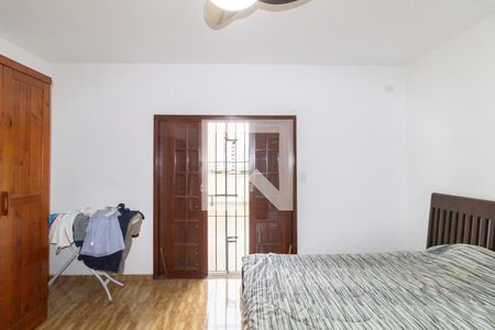 Casa à venda com 250m², 2 quartos e 2 vagasQuarto