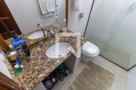 Casa à venda com 250m², 2 quartos e 2 vagasBanheiro