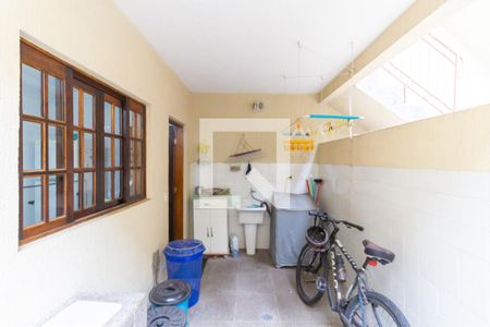 Casa à venda com 250m², 2 quartos e 2 vagasLavanderia