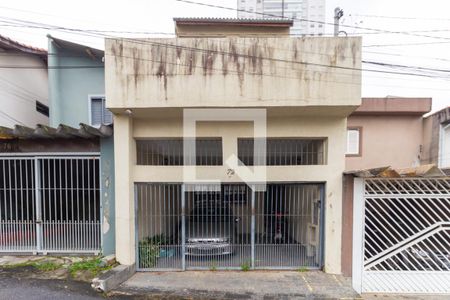 Casa à venda com 250m², 2 quartos e 2 vagasFachada