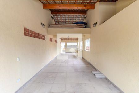 Casa à venda com 250m², 2 quartos e 2 vagasÁrea comum  Salão