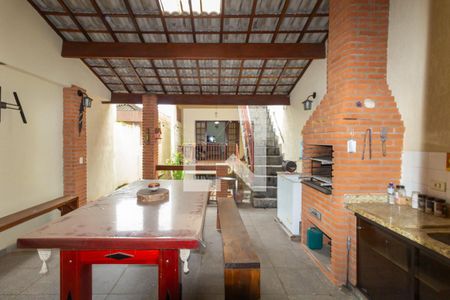 Casa à venda com 250m², 2 quartos e 2 vagasChurrasqueira