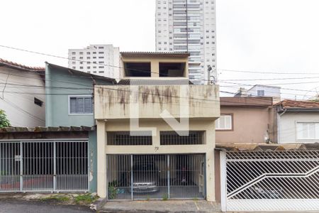 Casa à venda com 250m², 2 quartos e 2 vagasFachada