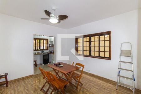 Casa à venda com 250m², 2 quartos e 2 vagasCozinha