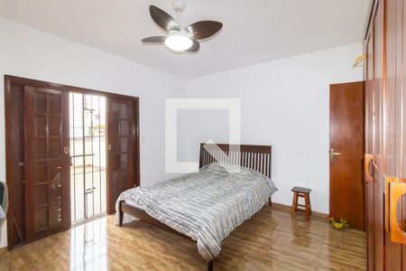 Casa à venda com 250m², 2 quartos e 2 vagasQuarto