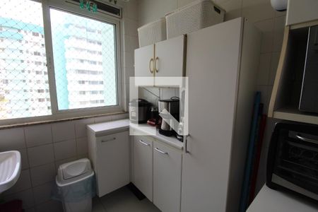 Apartamento à venda com 77m², 2 quartos e 1 vagaCozinha
