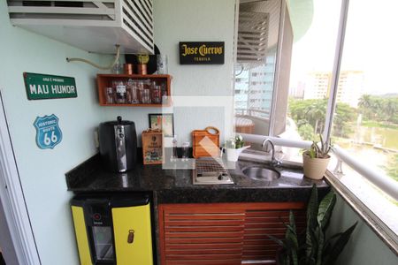 Apartamento à venda com 77m², 2 quartos e 1 vagaVaranda da sala