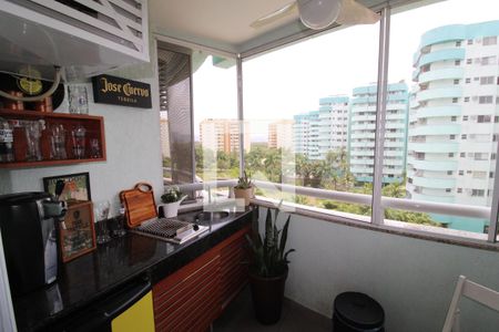 Apartamento à venda com 77m², 2 quartos e 1 vagaVaranda da sala