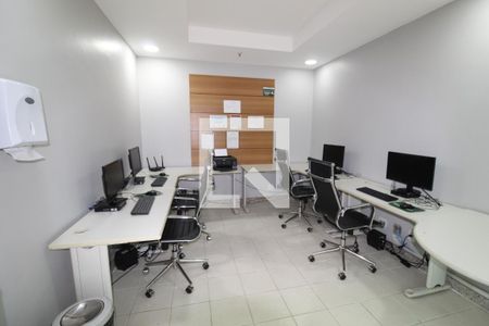 Apartamento à venda com 77m², 2 quartos e 1 vagaOffice