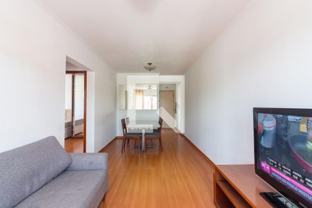 Sala  de apartamento para alugar com 2 quartos, 70m² em Km 18, Osasco