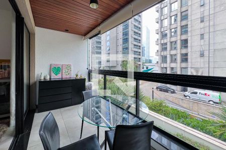 Varanda de apartamento para alugar com 1 quarto, 62m² em Vila Olímpia, São Paulo