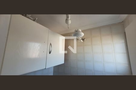 Apartamento à venda com 82m², 2 quartos e 1 vaga Apartamento à venda com 82m², 2 quartos e 1 vagaBanheiro de Serviço