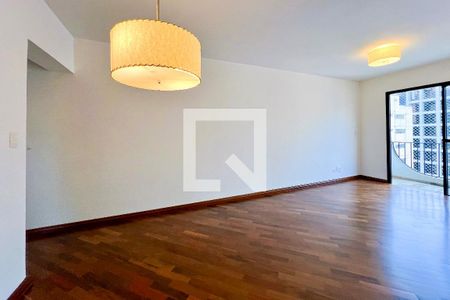 Sala de apartamento para alugar com 3 quartos, 89m² em Vila Olímpia, São Paulo