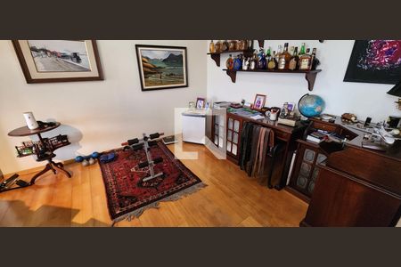 Apartamento para alugar com 117m², 1 quarto e 1 vaga Apartamento para alugar com 117m², 1 quarto e 1 vagaCloset da suíte