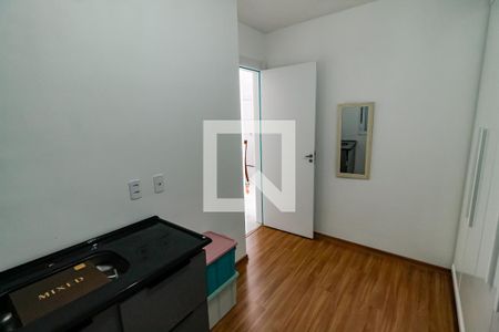 Quarto 1 de apartamento para alugar com 2 quartos, 44m² em Jardim Monte Alegre, Taboão da Serra