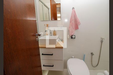 Apartamento à venda com 90m², 3 quartos e 1 vaga Apartamento à venda com 90m², 3 quartos e 1 vagaBanheiro Suite
