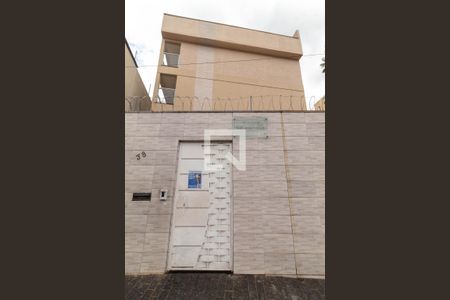 Apartamento à venda com 39m², 2 quartos e sem vaga Apartamento à venda com 39m², 2 quartos e sem vagaFachada com a plaquinha Instalada