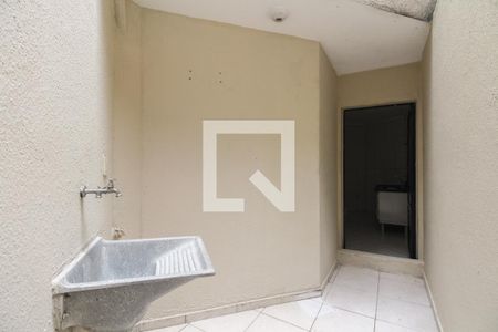 Casa de condomínio para alugar com 70m², 2 quartos e 1 vagaÁrea de Serviço 