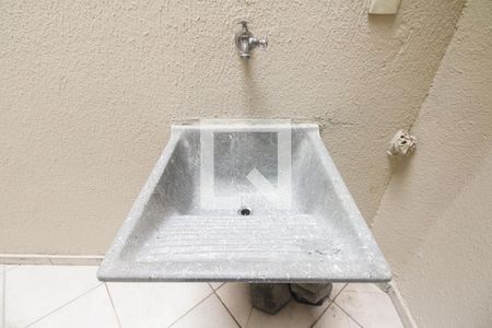 Casa de condomínio para alugar com 70m², 2 quartos e 1 vagaÁrea de Serviço 