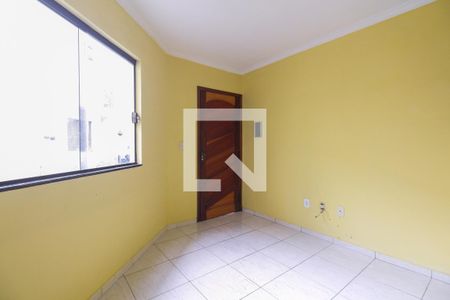 Sala  de casa de condomínio para alugar com 2 quartos, 70m² em Vila Carrão, São Paulo