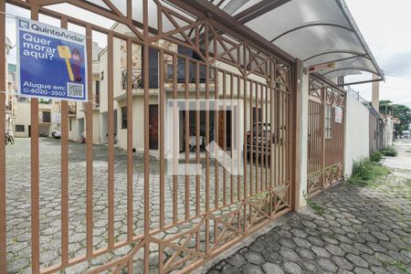 Casa de condomínio para alugar com 70m², 2 quartos e 1 vagaCondomínio - Fachada 