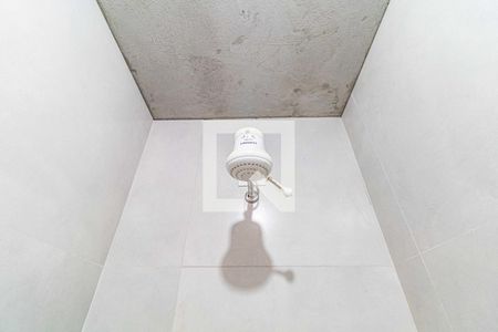 Banheiro de casa para alugar com 1 quarto, 16m² em Conjunto Residencial Butantã, São Paulo