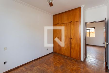 Casa à venda com 257m², 3 quartos e 4 vagasQuarto