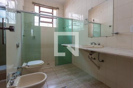 Casa à venda com 257m², 3 quartos e 4 vagasBanheiro