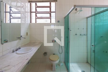 Casa à venda com 257m², 3 quartos e 4 vagasBanheiro