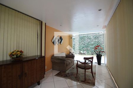 Apartamento para alugar com 55m², 2 quartos e 1 vagaHall de entrada