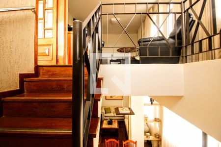 Escadas  de apartamento à venda com 4 quartos, 230m² em Santo Antônio, Belo Horizonte