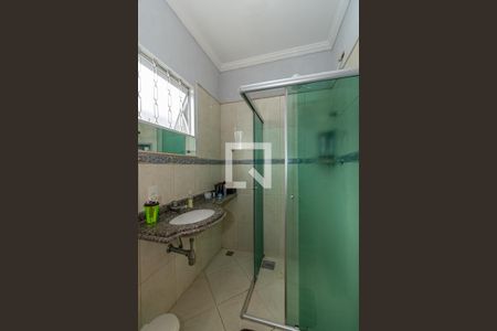 Casa à venda com 115m², 4 quartos e 4 vagas Casa à venda com 115m², 4 quartos e 4 vagasBanheiro da Suíte