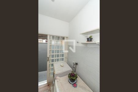 Casa à venda com 115m², 4 quartos e 4 vagas Casa à venda com 115m², 4 quartos e 4 vagasÁrea de Serviço