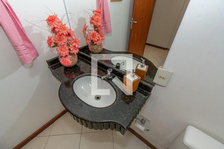 Casa à venda com 115m², 4 quartos e 4 vagas Casa à venda com 115m², 4 quartos e 4 vagasDetalhe Lavabo