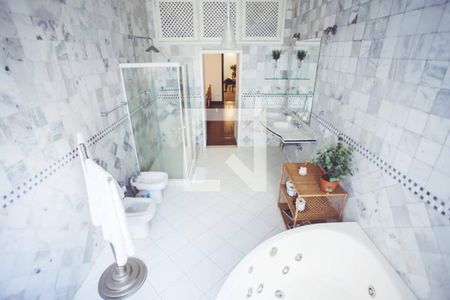 Casa à venda com 540m², 7 quartos e 1 vagaBanheiro da Suíte