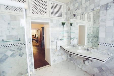 Casa à venda com 540m², 7 quartos e 1 vagaBanheiro da Suíte