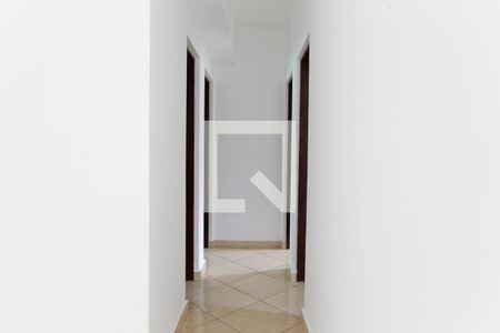 Corredor de apartamento à venda com 3 quartos, 81m² em Campestre, Santo André