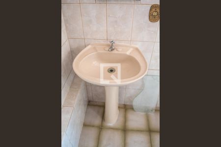 Casa à venda com 160m², 4 quartos e 1 vagaBanheiro